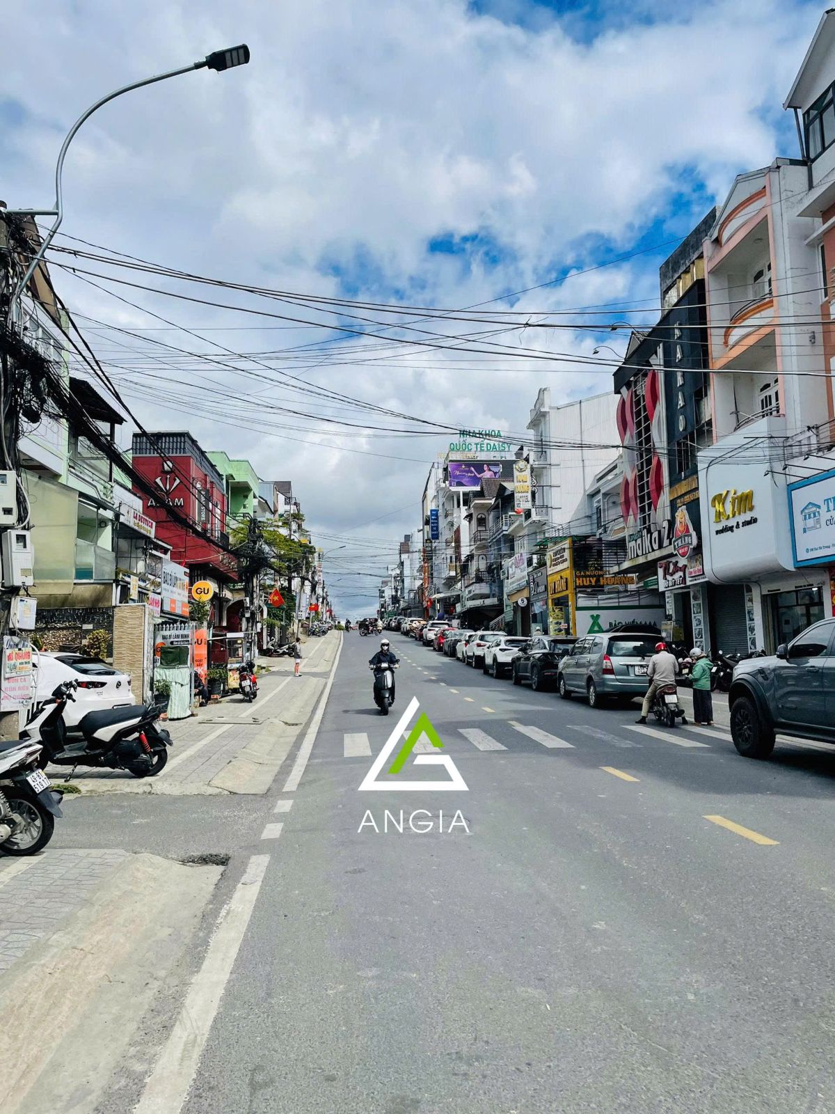 Nhà mặt tiền Hai Bà Trưng - Giá: 21ty, tlcc