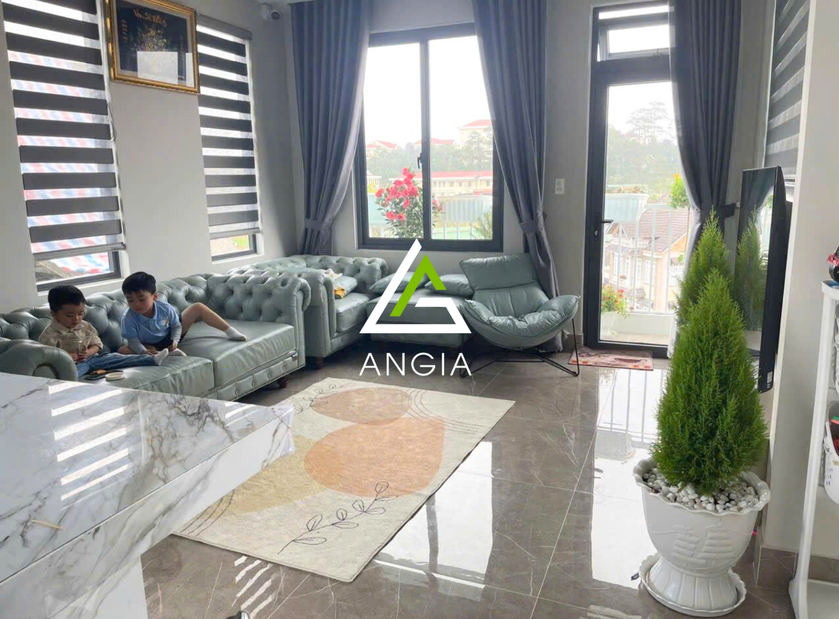 Nhà Lữ Gia - Giá: 8ty8