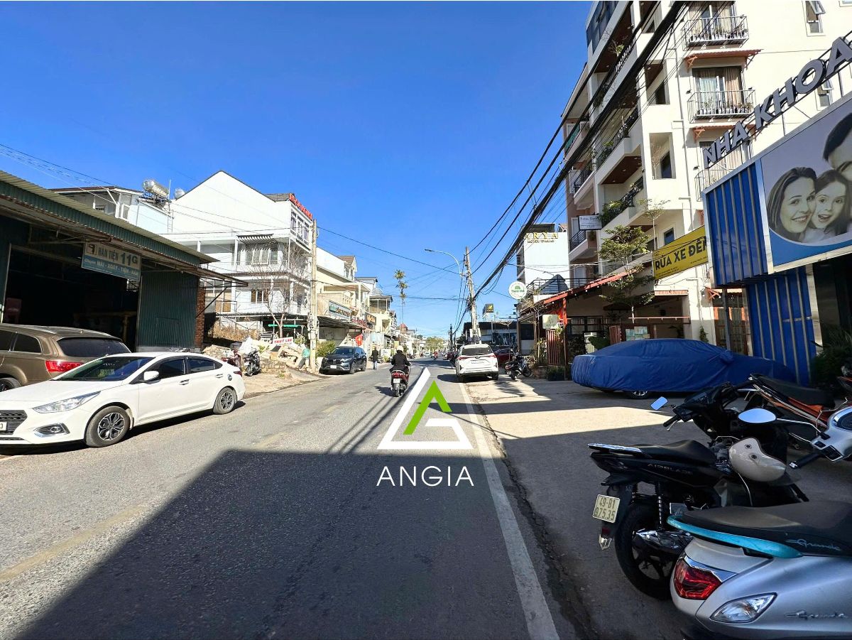 Nhà mặt tiền Hai Bà Trưng - Giá: 12ty5