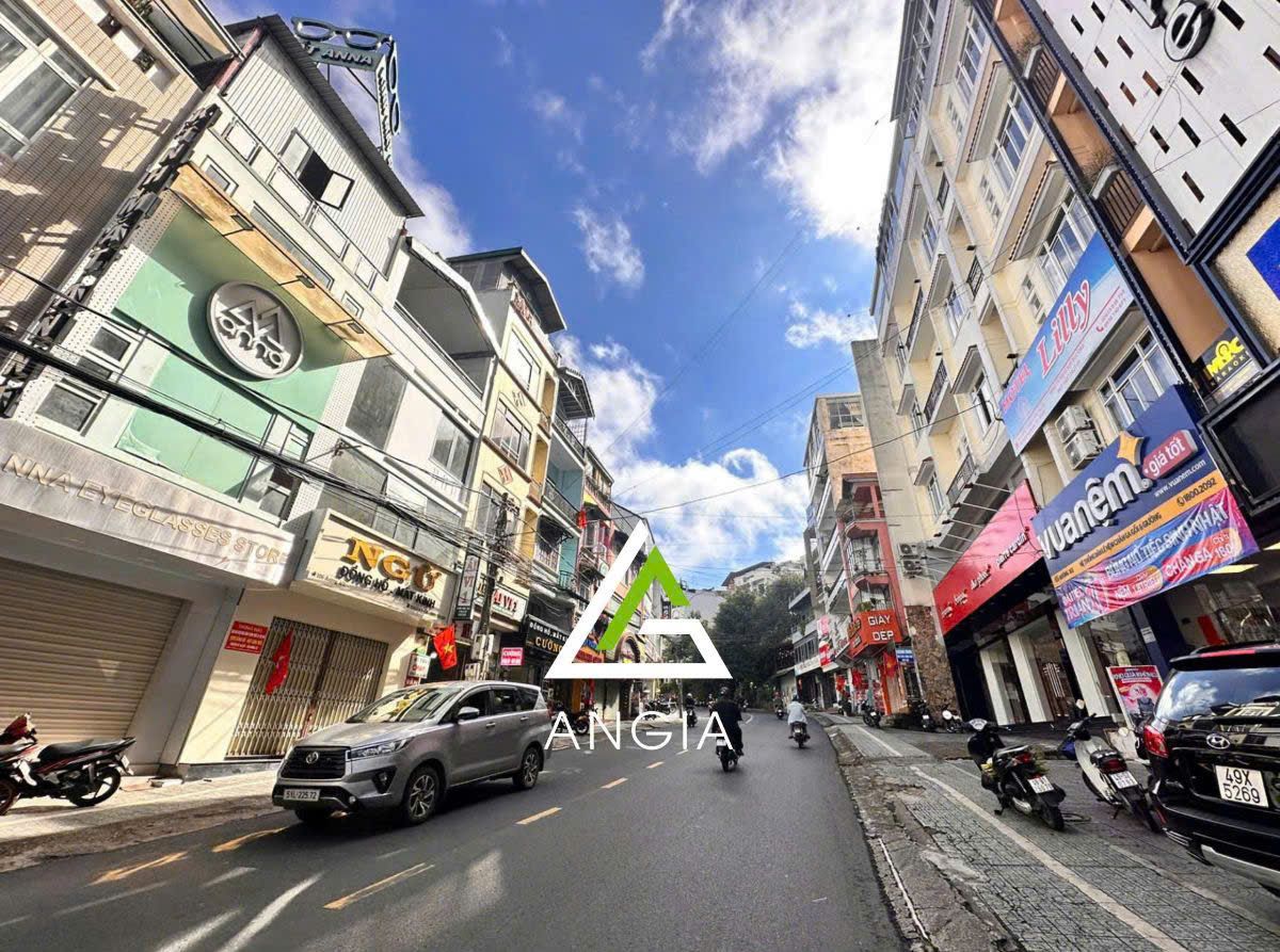 Nhà mặt tiền đường Ba Tháng Hai (đường 3/2) - Giá: 27ty
