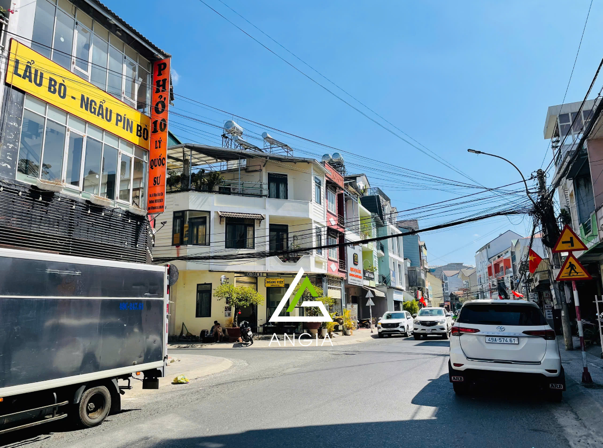 Nhà mặt tiền Mạc Đỉnh Chi - Giá: 18ty