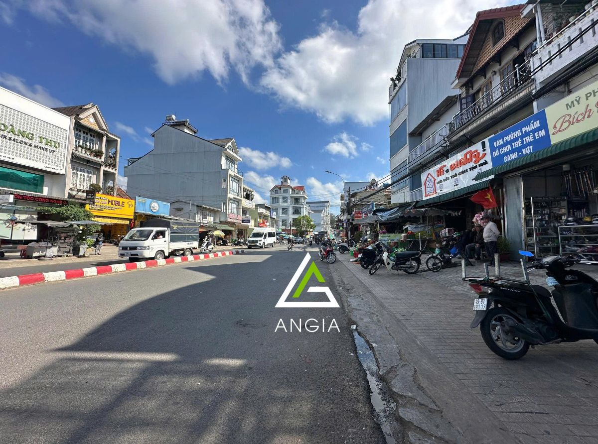 Nhà mặt tiền Chi Lăng - Giá: 25ty