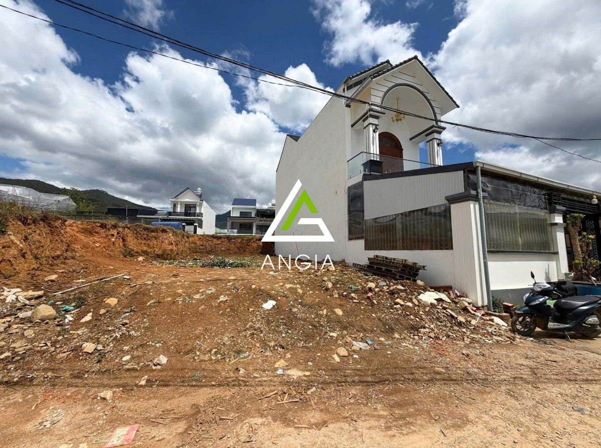 Đất Lạc Dương - Giá: 2ty350