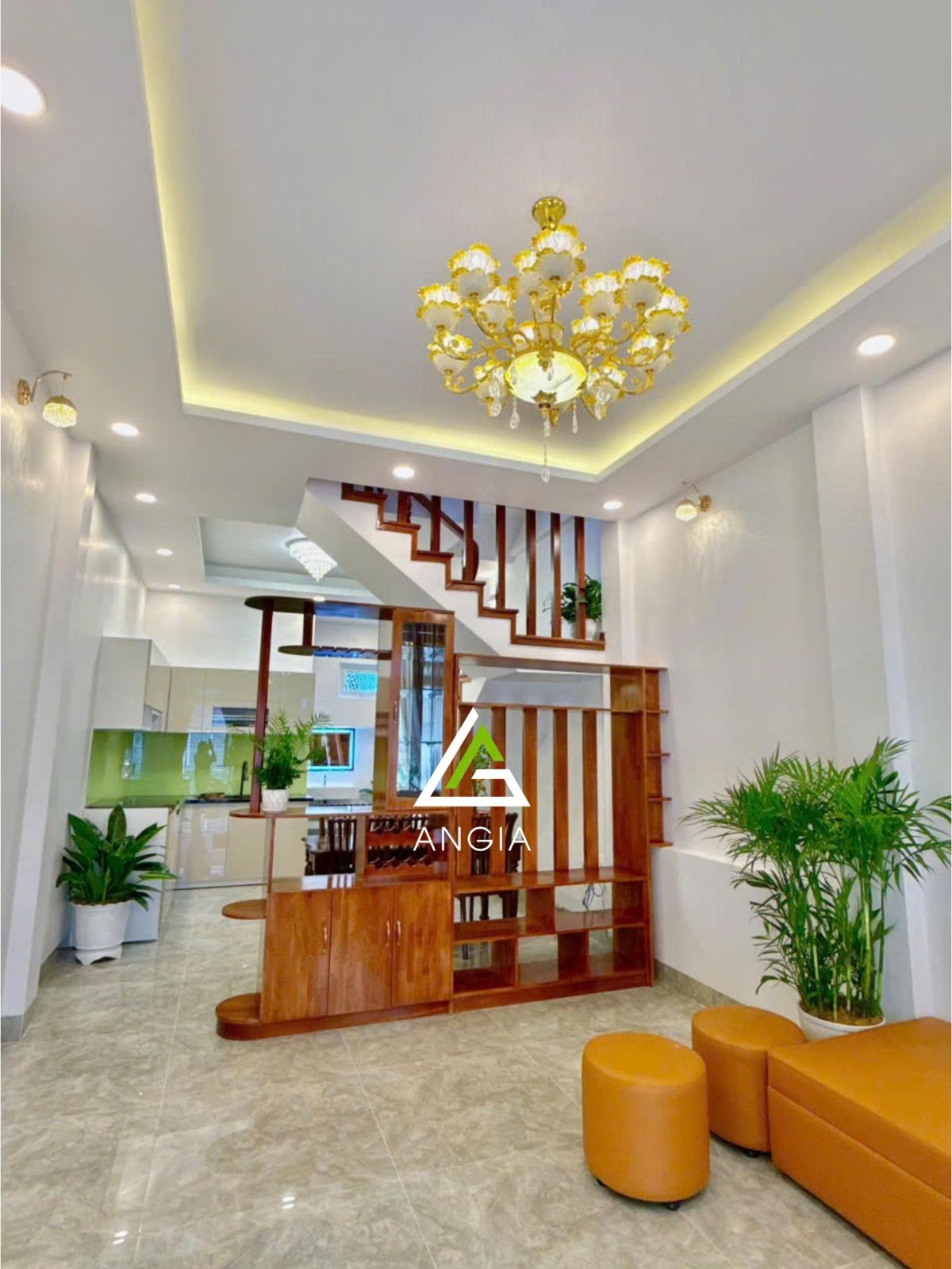 Nhà Ngô Quyền - 8ty9