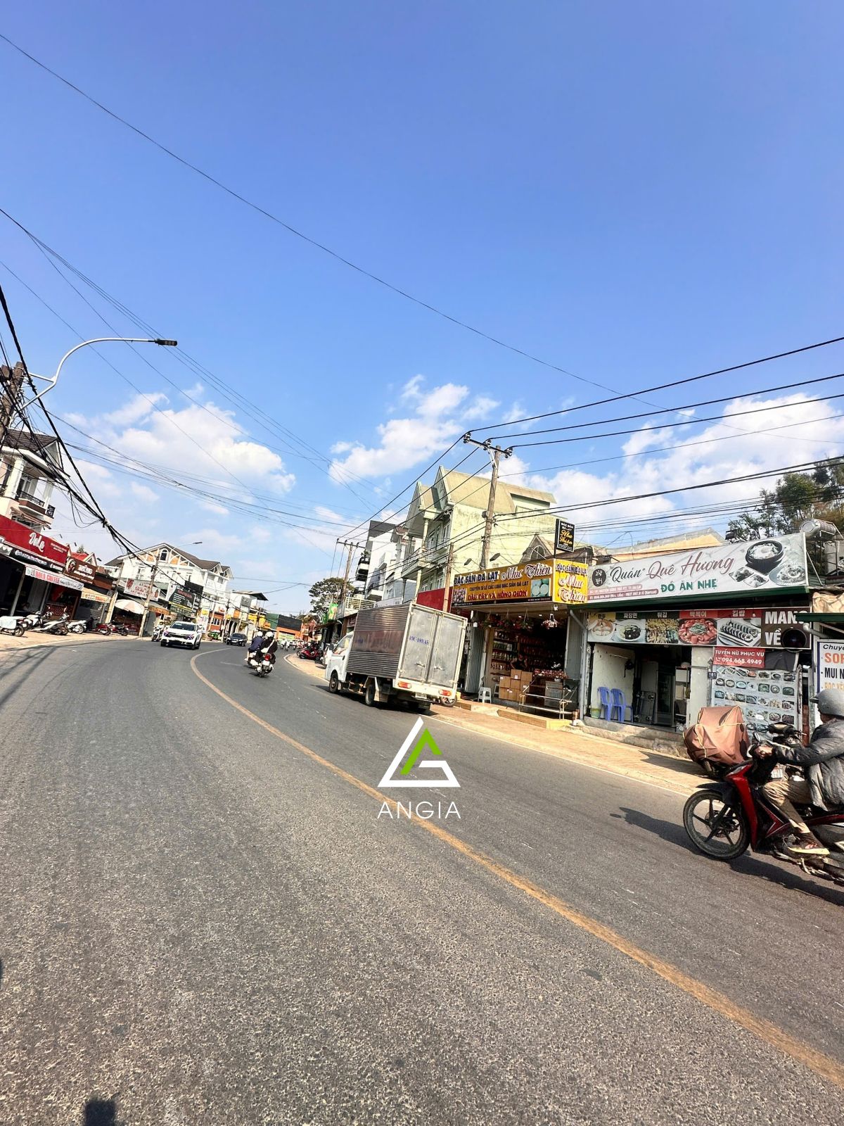 Đất mặt tiền Nguyễn Công Trứ - Giá:  15ty240