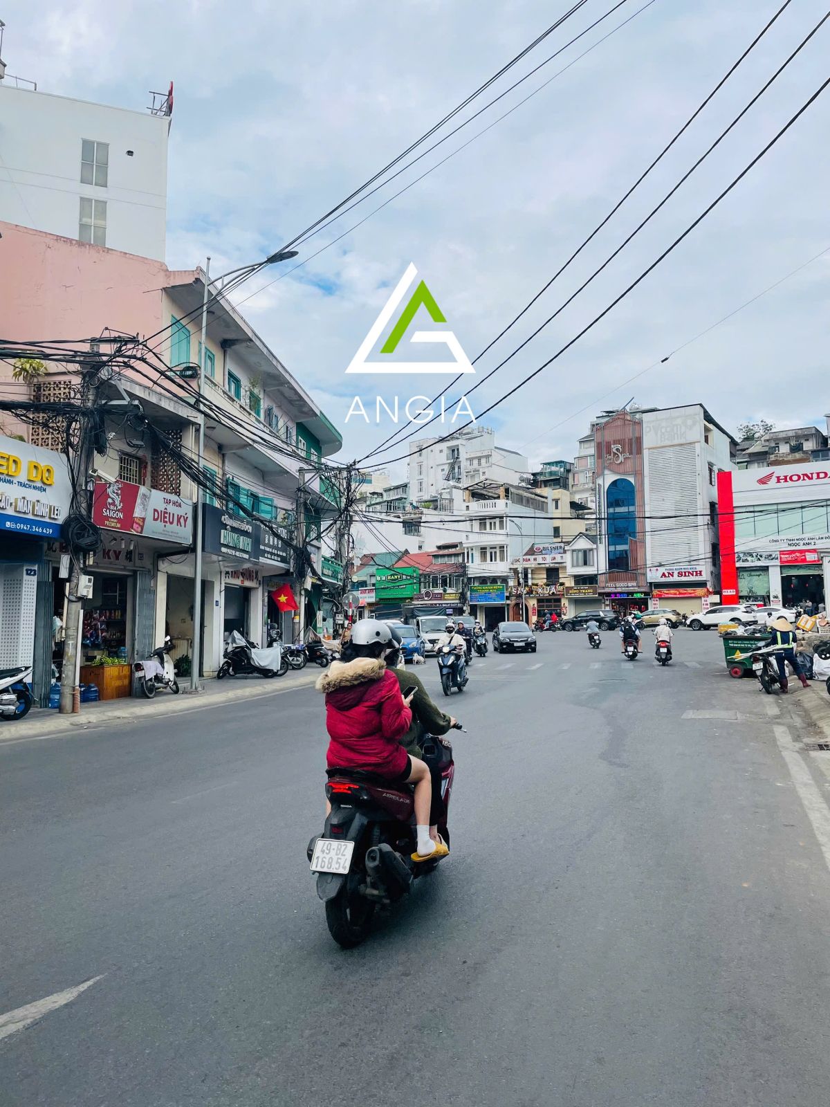 Nhà mặt tiền Phan Đình Phùng - Giá: 8ty150