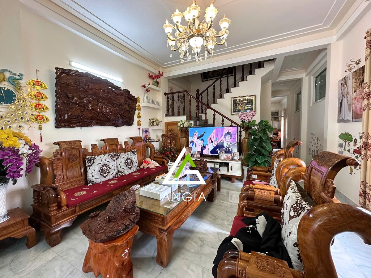 Nhà Trần Thái Tông - Giá: 4ty860